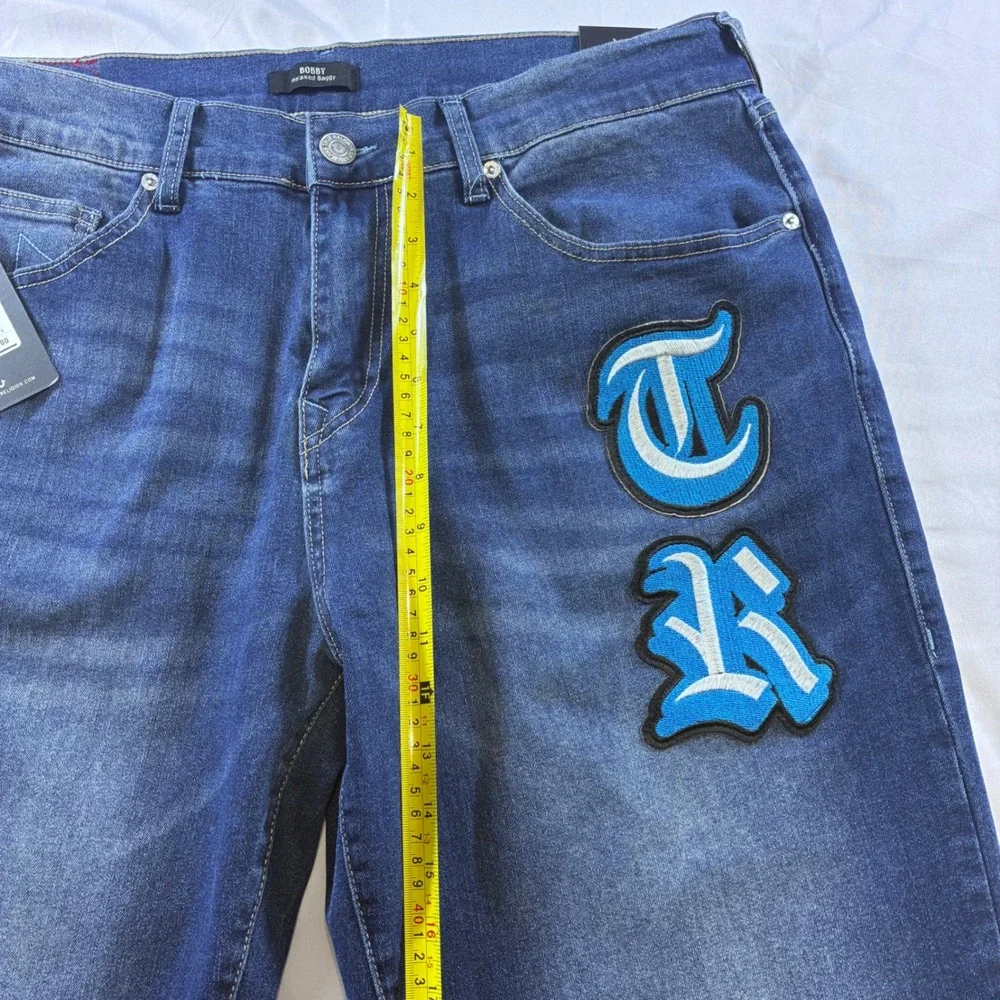 True Religion Bobby Relaxed Baggy Jean Medium Blaze Wash TR Applique Mens 34 NEW